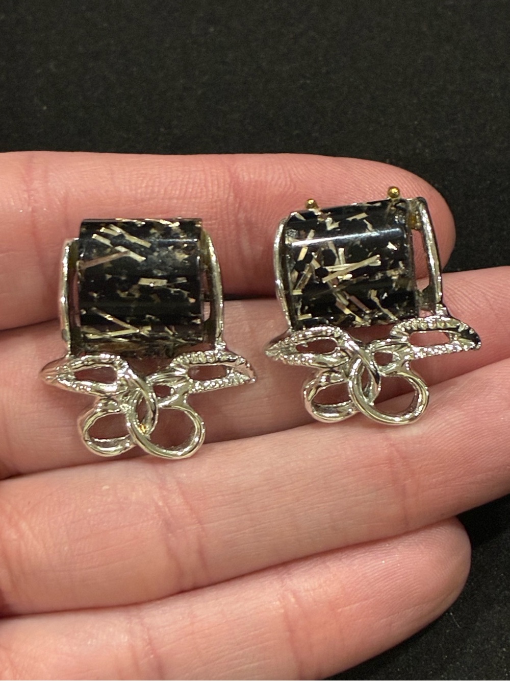 Vintage Thermoset Confetti Lucite Earrings